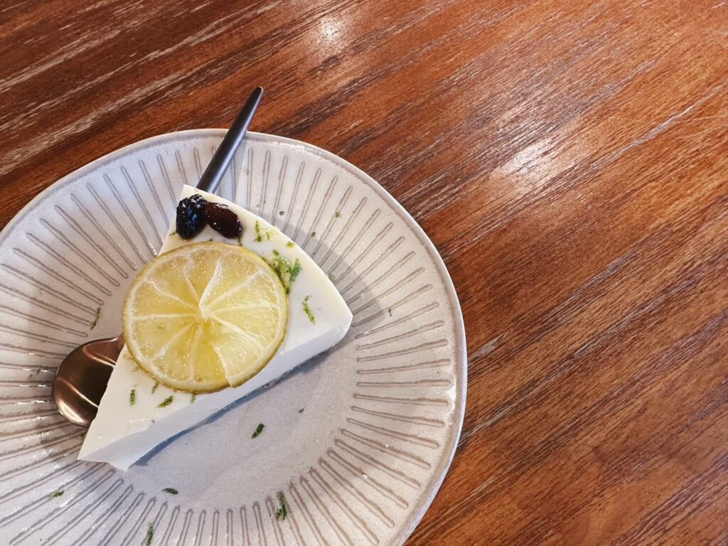 吳物檸檬生乳酪蛋糕